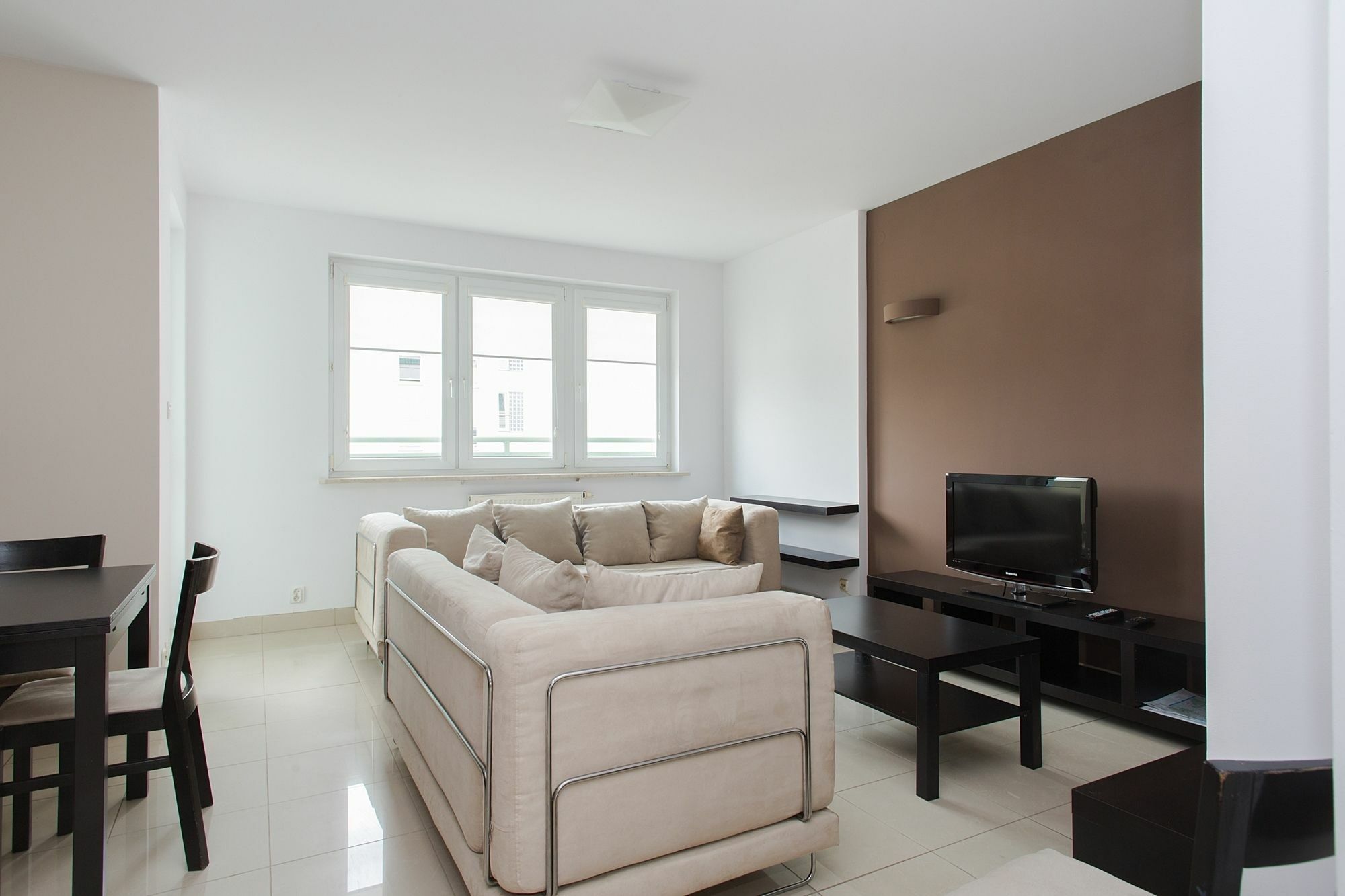Shortstaypoland Wolnosc Varsovie Extérieur photo