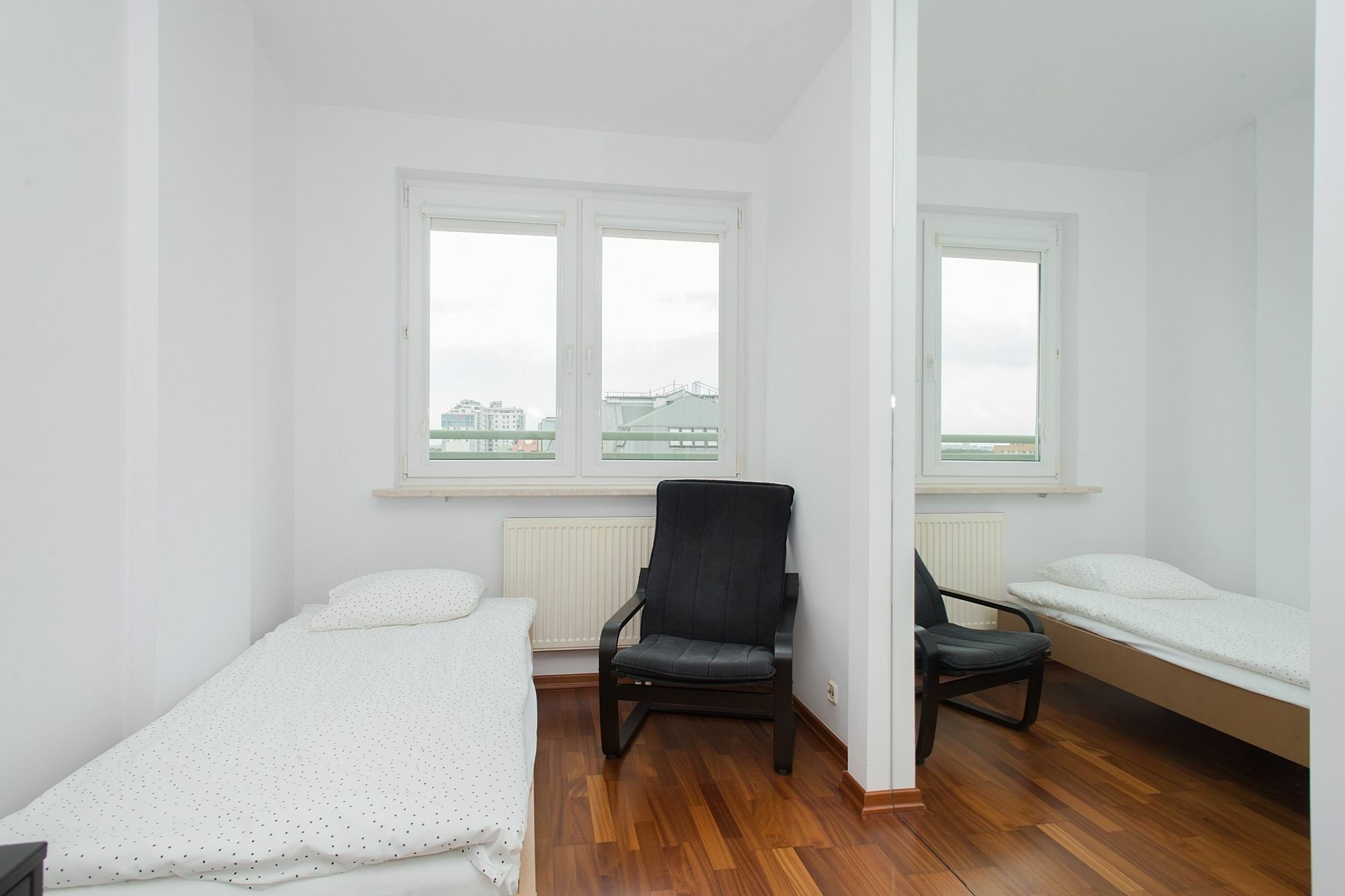 Shortstaypoland Wolnosc Varsovie Extérieur photo